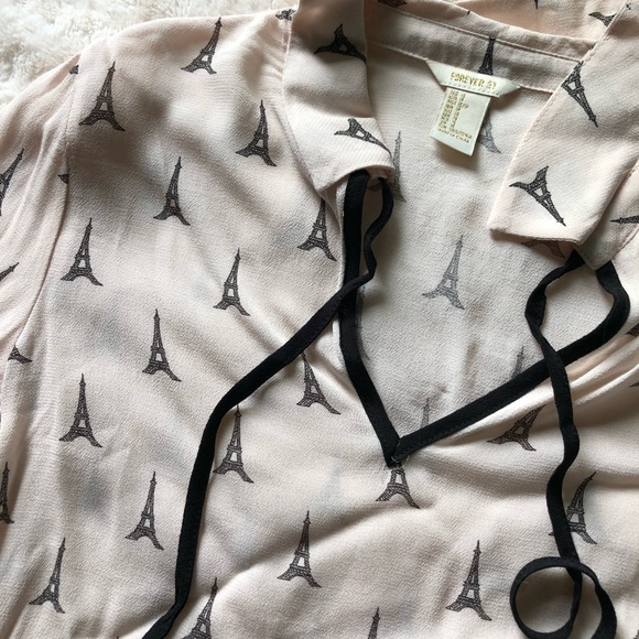 •Eiffel Tower Blouse• - Picture 1 of 7